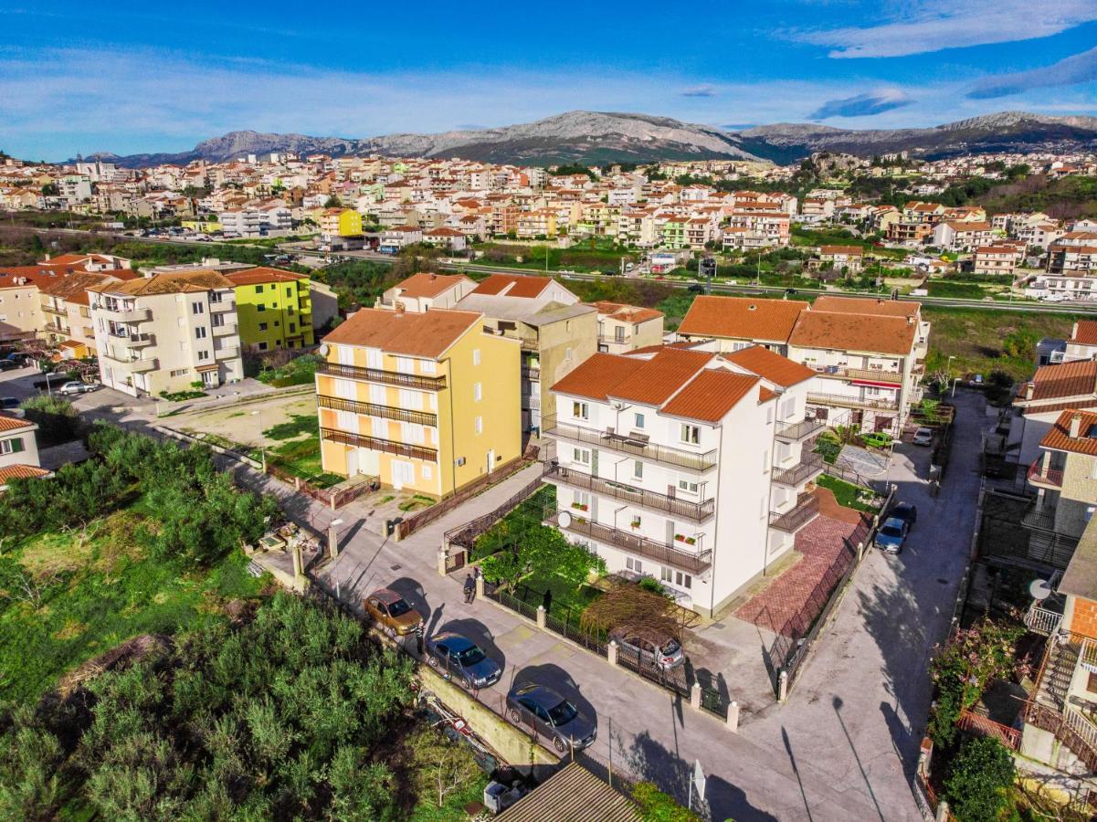 Apartments Mihael Split Exteriör bild