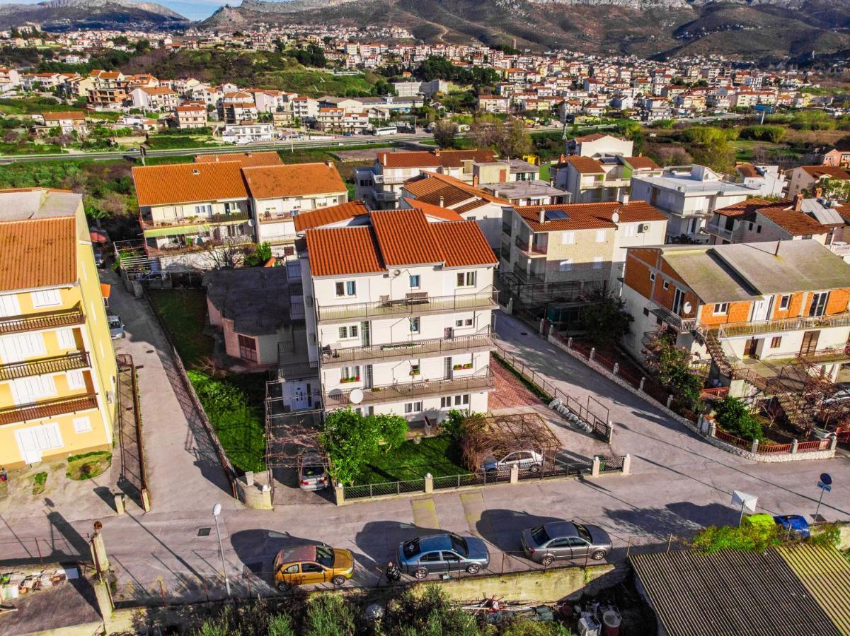 Apartments Mihael Split Exteriör bild